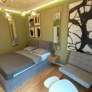 Roza'S Studio Tirana Center